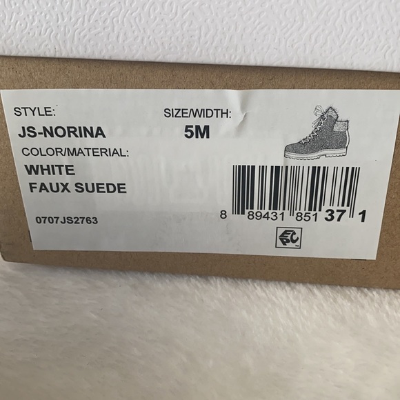 Jessica Simpson Boots - Picture 5 of 5